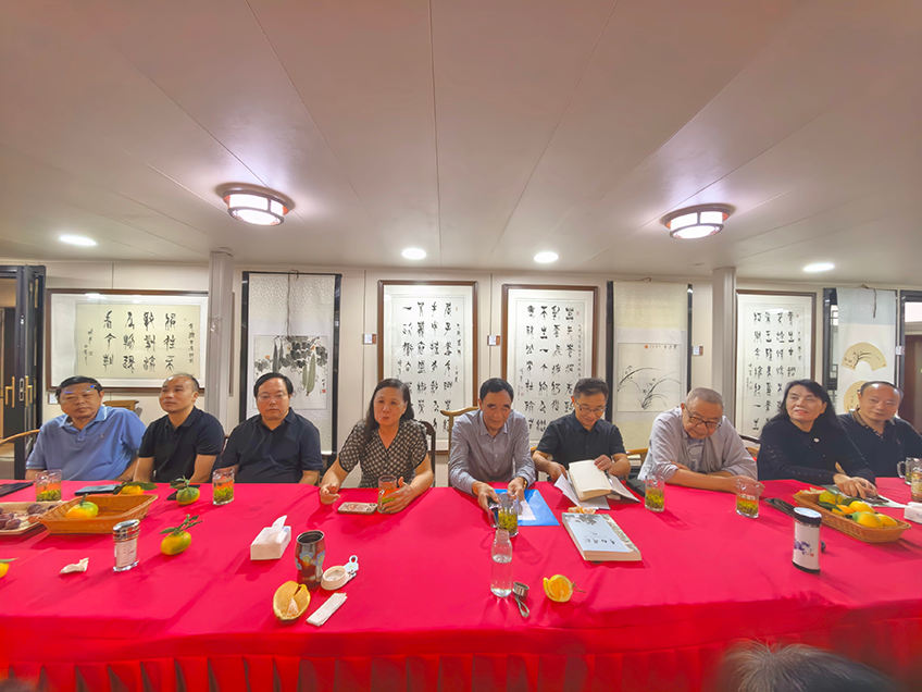 四川省老年摄影家协会司法分会召开会员代表大会(图3) 图片6.png